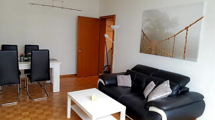 Appartement 2½ pièces à Basel - Spalen, meublé